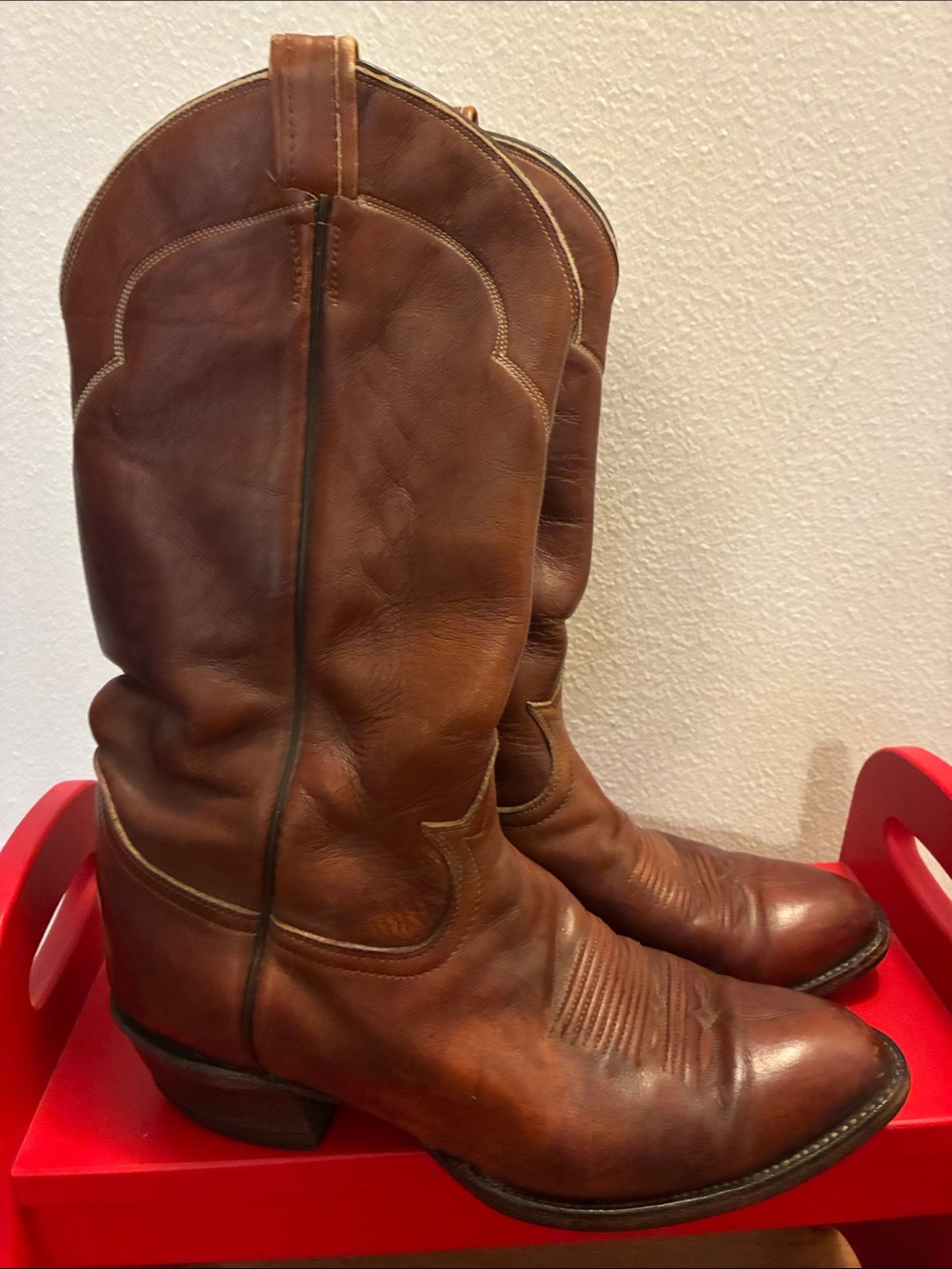 Tony Lama Classic Warm Brown Leather Cowboy Boots Vintage Distressed Mens 9
